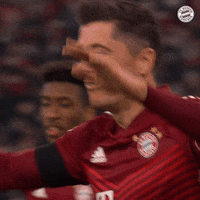 Happy Robert Lewandowski GIF by FC Bayern Munich