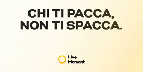 LiveMoment_Community giphygifmaker momenti spacca uscire GIF