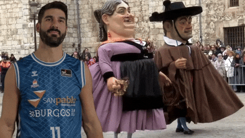 Dani Diez Con Los Gigantillos GIF by San Pablo Burgos