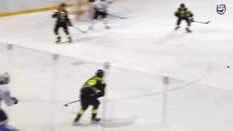 ea1816218ede49c8ba98e5549afe8e04 giphyupload GIF