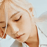 Lee Felix GIF