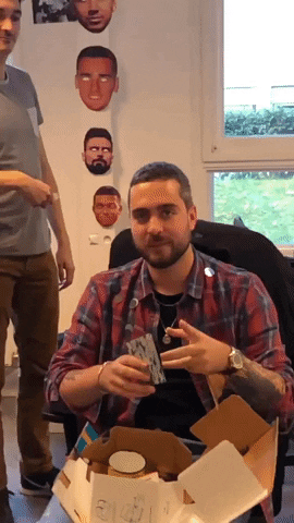 20-minutes giphyupload tea gift glitter GIF