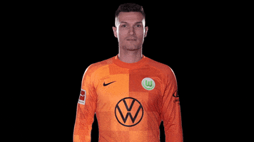 Hurry Up Reaction GIF by VfL Wolfsburg