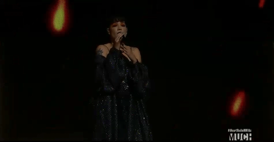concert applause GIF by CTV