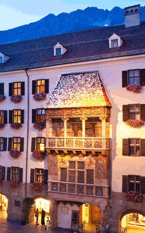 goldenes dachl innsbrooklyn GIF by Innsbruck