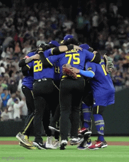 kingkaps7 giphyupload kingkaps7 seattle mariners victory formation we dance GIF