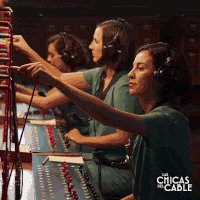 Season 1 Cable Girls GIF by Las chicas del cable