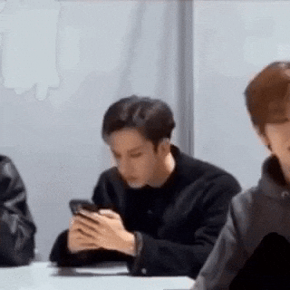 Confused Phone GIF