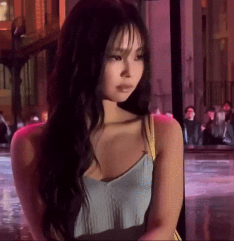 Jennie Kim GIF