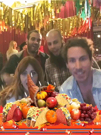 taco bell GIF by Taco Bell Friendsgiving