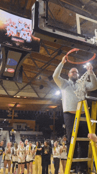 Idaho Basketball GIF by Idaho Vandals