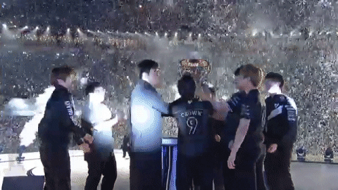 samsung galaxy champion GIF by lolesports