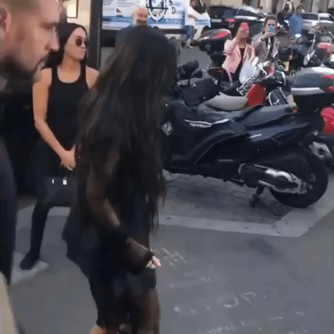 Man Attempts to Kiss Kim Kardashian's Buttocks