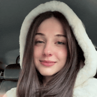 Wink Yas Queen GIF