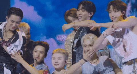 세븐틴 Heart Shape GIF