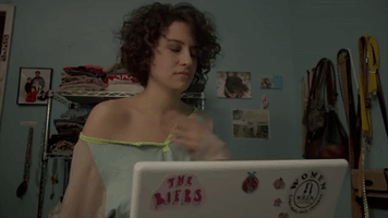 broadcity season 1 episode 1 broad city ilana wexler GIF