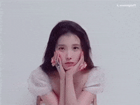 Iu Byeonwooseok GIF