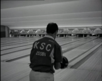 Bowling Yes GIF by Beeld en Geluid
