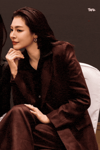 Faye GIF