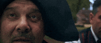 dsvltavan what watch look up nahoru GIF