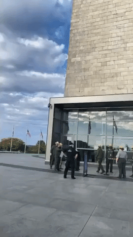 Washington Monument Reopens After 6-Month Coronavirus Closure