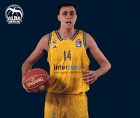 Basketball Linus GIF by ALBA BERLIN