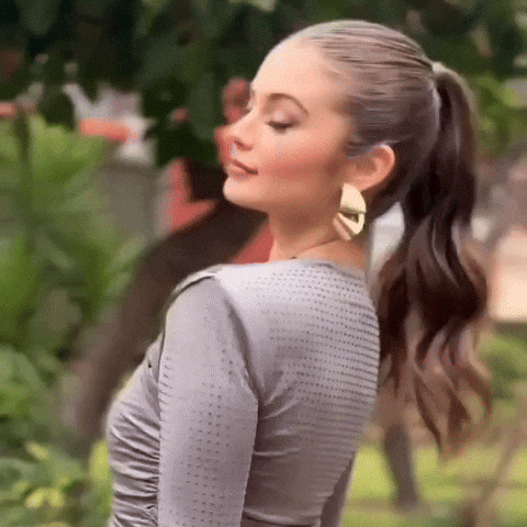 Ignacia Fernández GIF