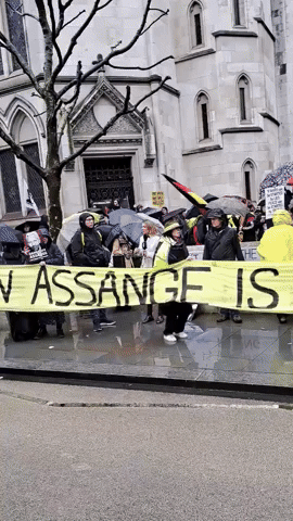 'Julian Assange is a Hero' Banner Flown Outside London Court During Extradition Hearing