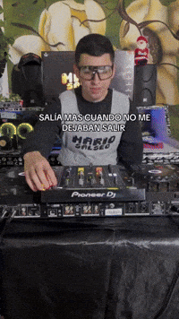 Guaracha GIF by mario salseo