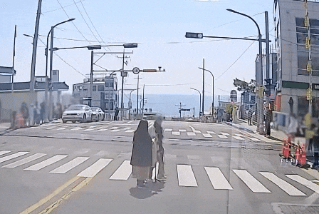 58d4b6a0e8004dd6a499524384e88c9f giphyupload GIF
