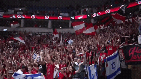 Clap Fan GIF by Basketball Champions League