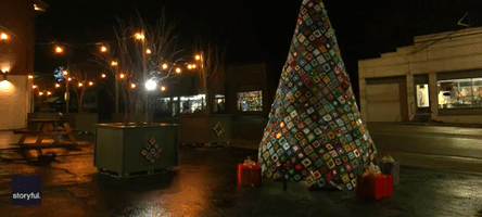 Kentucky Town Crochets 12-Foot-Tall Granny-Afghan Christmas Tree