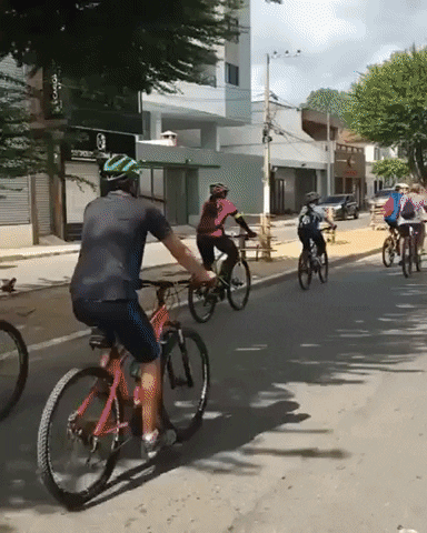 gif-vif giphyupload gifvif get out of my way GIF