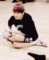 jungkook GIF