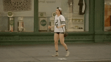 broadcity season 2 episode 1 happy dance broad city GIF
