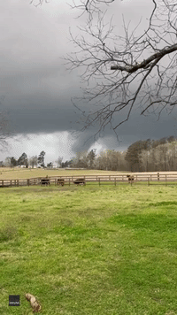 Swirling Funnel Cloud Spotted in Mississippi