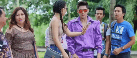 khin wint wah GIF