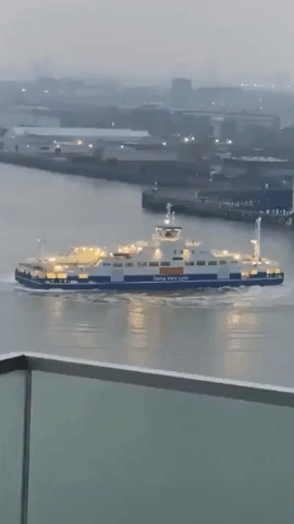 Woolwich Ferry Driver Performs Donuts on Thames to Support NHS