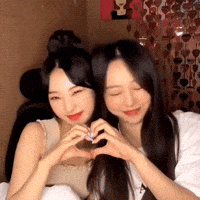 Yeojin Loona Vivi GIF