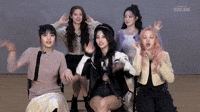 G)I-DLE Singing