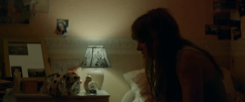  Pillow Screaming