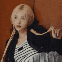 Model Idol GIF