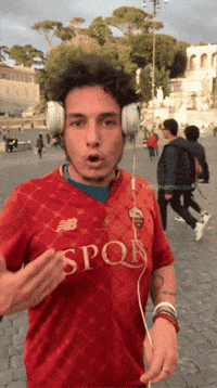 100 GIF