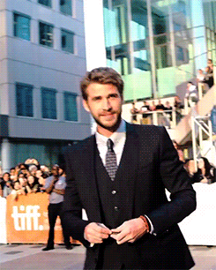 liam hemsworth GIF