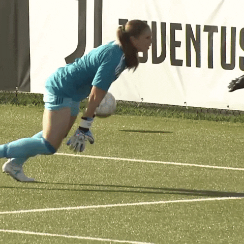 Womens Football Goalkeeper GIF by JuventusFC