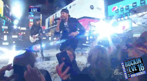 high five luke bryan GIF by New Year's Rockin' Eve
