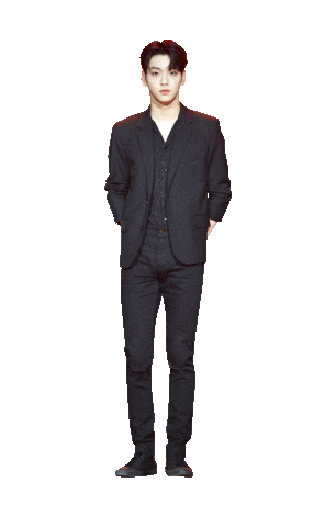 Fashion Walk Sticker by koreadispatch