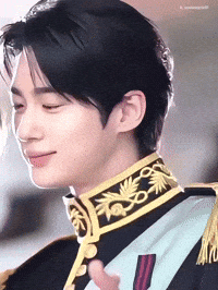 Iu Byeonwooseok GIF