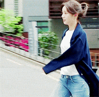 Hermitwaveslistener GIF