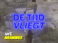 Deur Vliegt GIF by VRT Heimwee